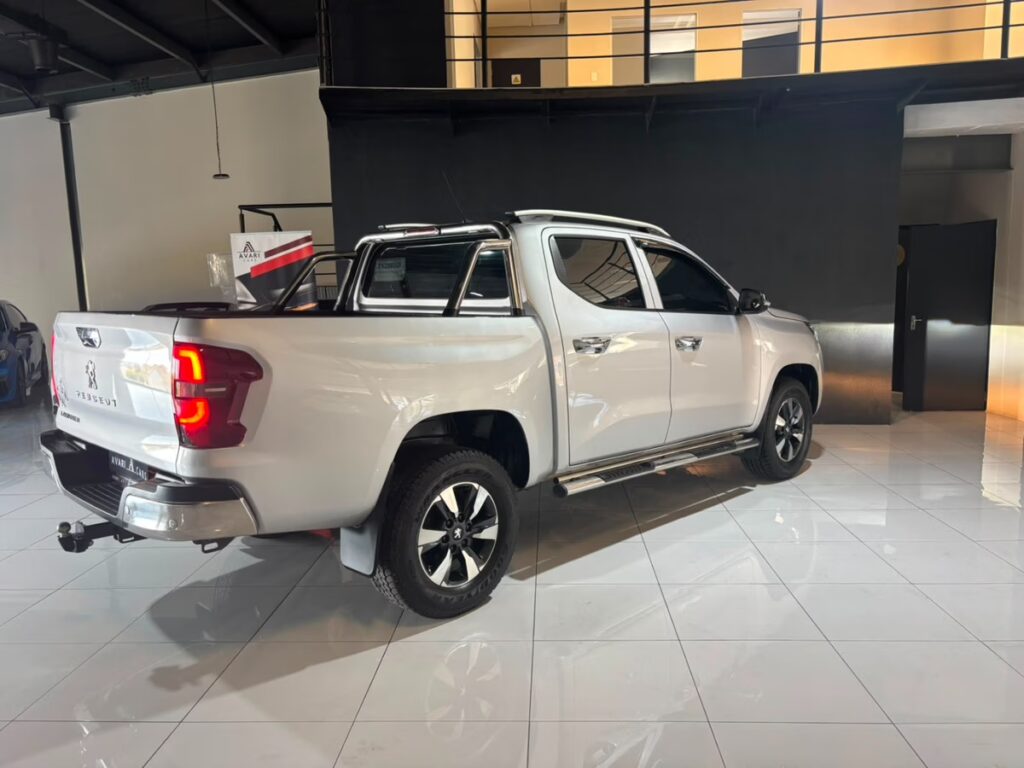 2024 Peugeot Landtrek