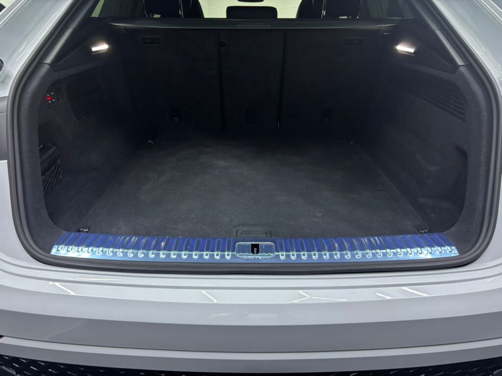 2025 Audi RSQ8 Quattro Performance