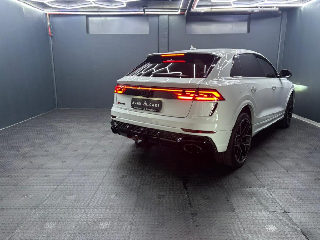 2025 Audi RSQ8 Quattro Performance