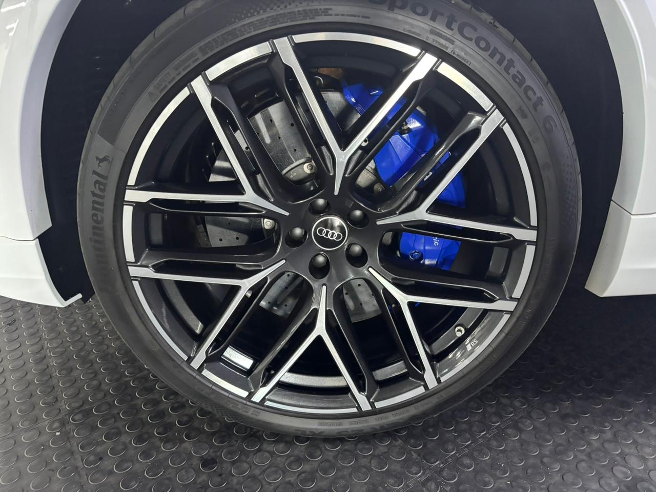 2025 Audi RSQ8 Quattro Performance
