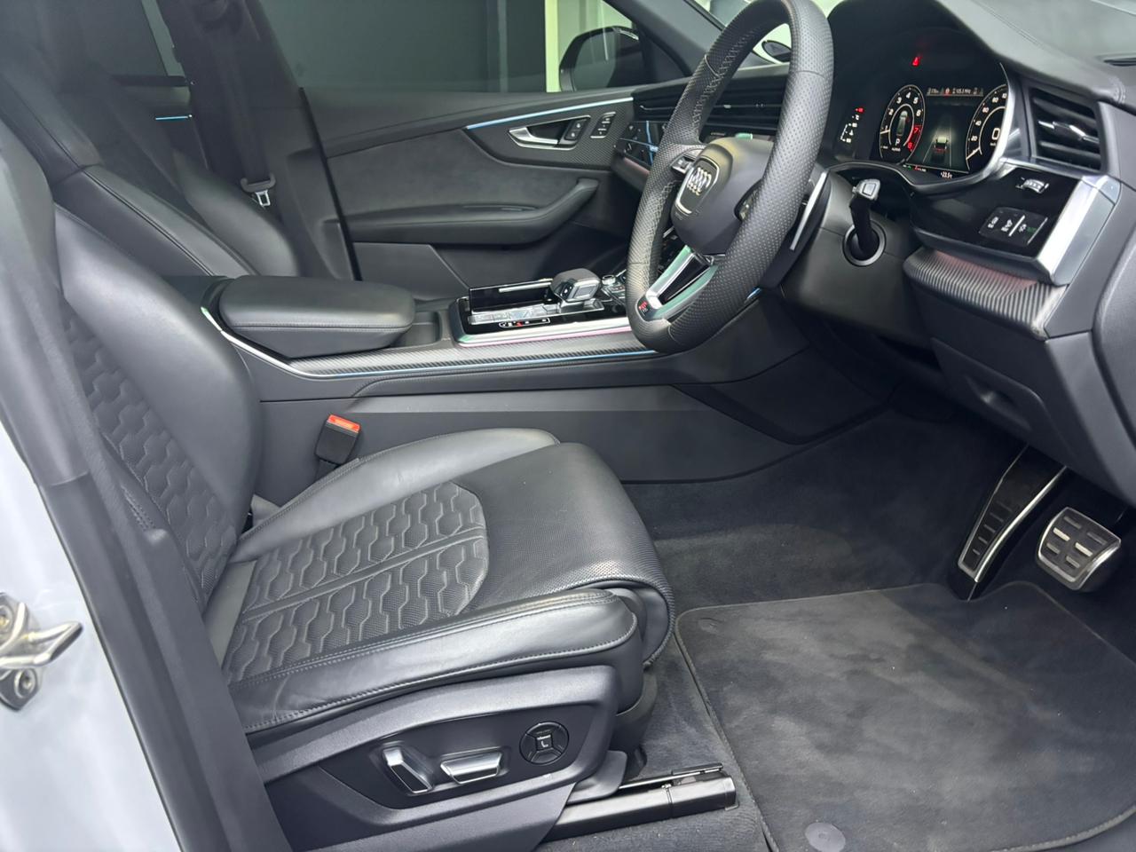 2025 Audi RSQ8 Quattro Performance
