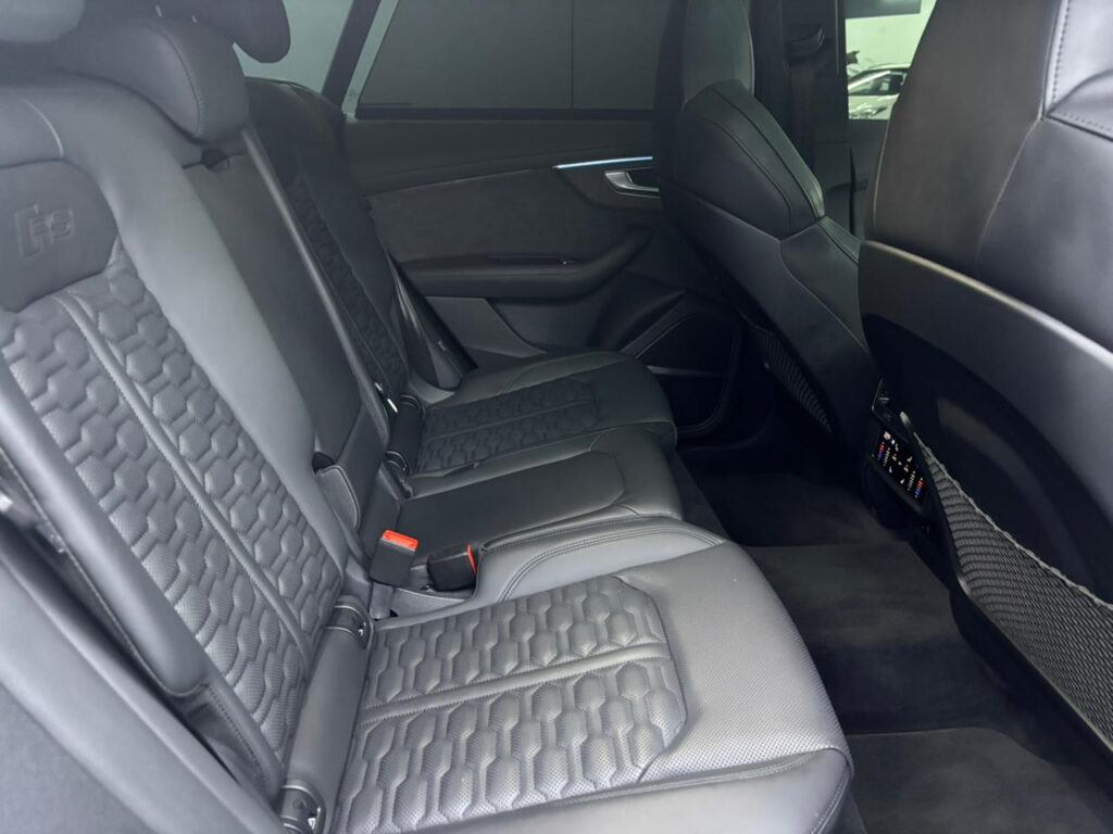 2025 Audi RSQ8 Quattro Performance