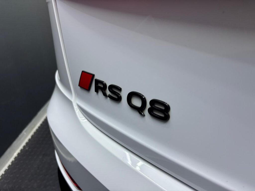 2025 Audi RSQ8 Quattro Performance