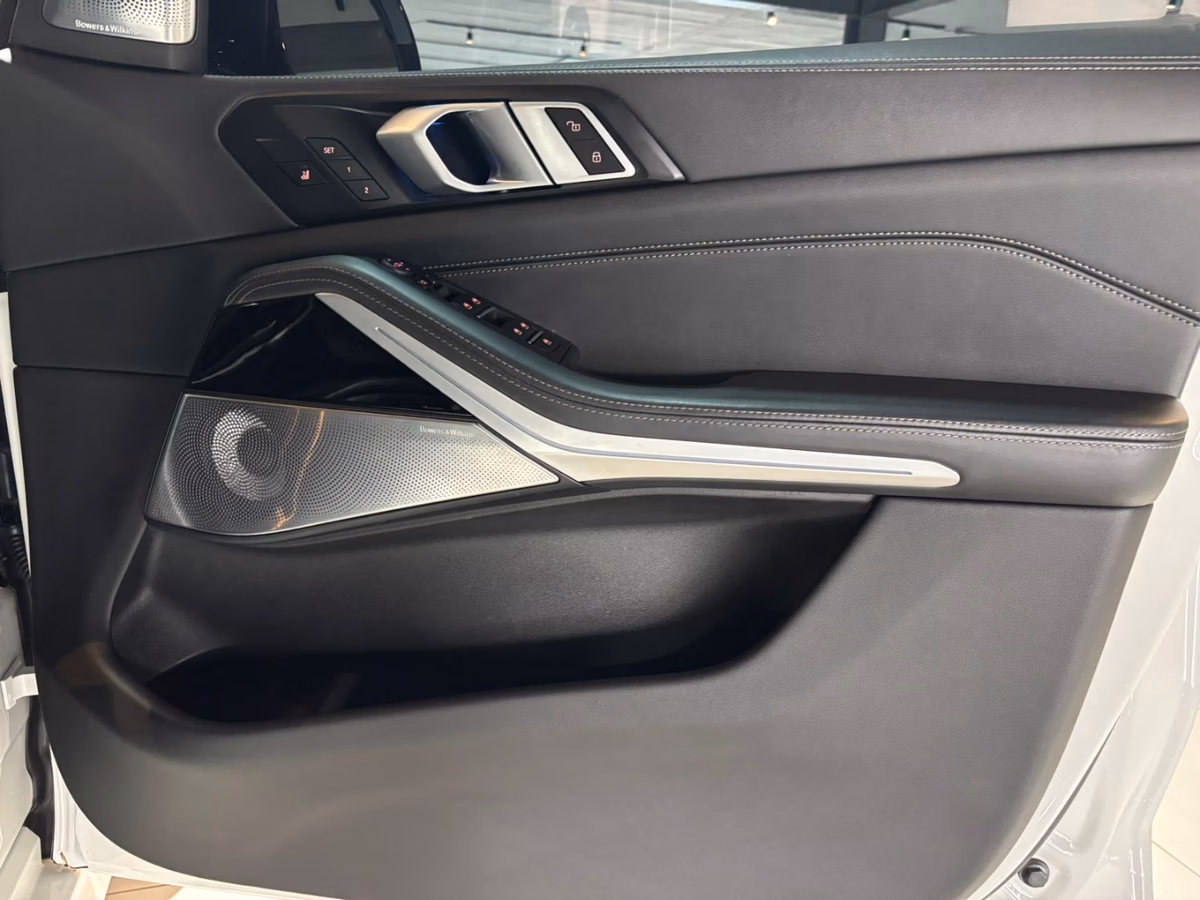 2023 BMW X5